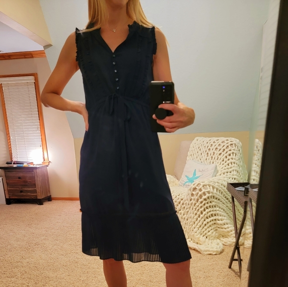 Classy Navy Blue Midi- XS - Picture 3 of 11